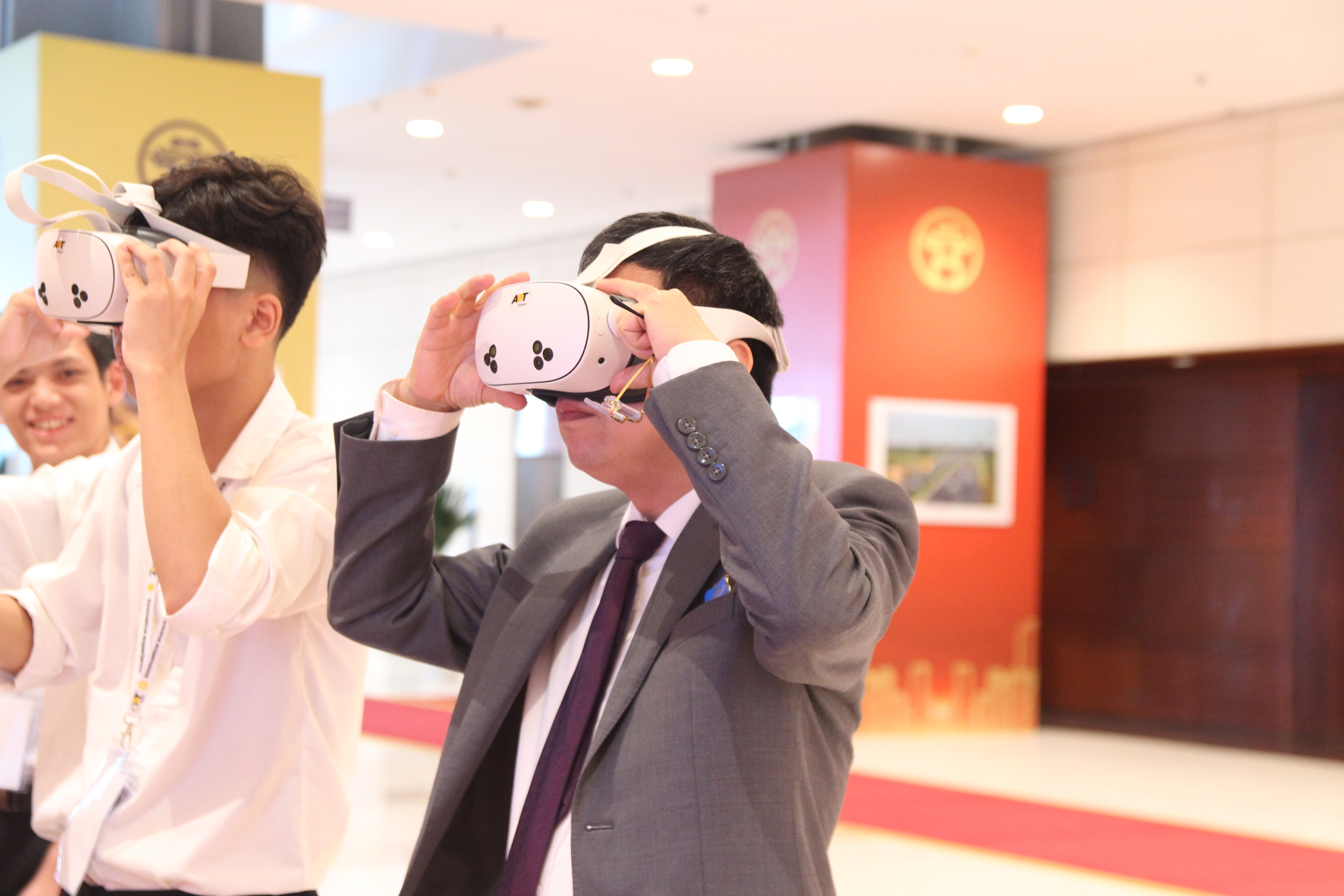 Trải nghiệm VR tại Đại hội TP.Hà Nội